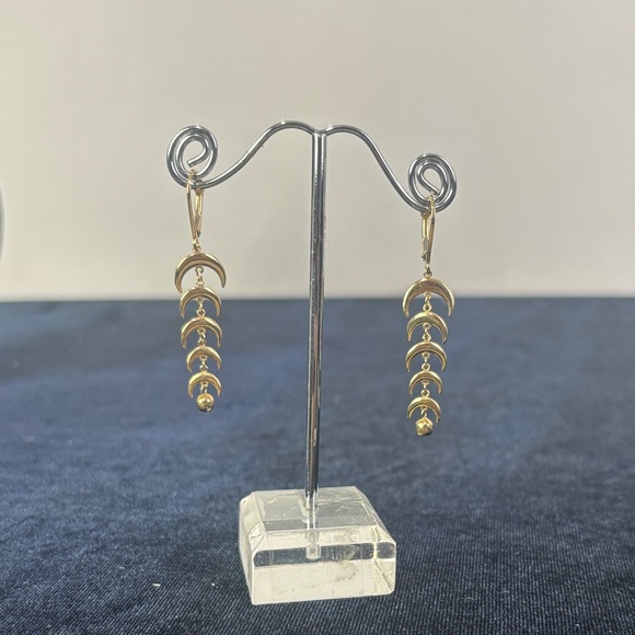 Jewelry - 14kt Gold Dangle Earrings